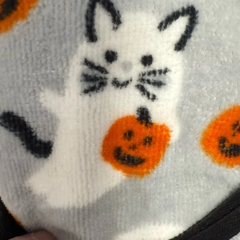 NWT Casaba Halloween Ghosts Cats Hand Towels Set Of 2 Cat Holiday Bath Kitchen